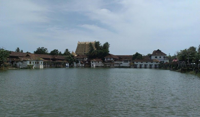 Padmatheertha Pond, Thiruvananthapuram, Kerala - Vushii.com Padmatheertha Pond, Thiruvananthapuram, Kerala - Vushii.com